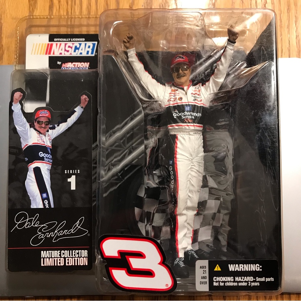 McFarlane Action Figure Dale Earnhardt Sr. Series 1